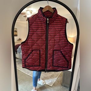 J Crew Red Black Buffalo Plaid Puffer Vest size XXL